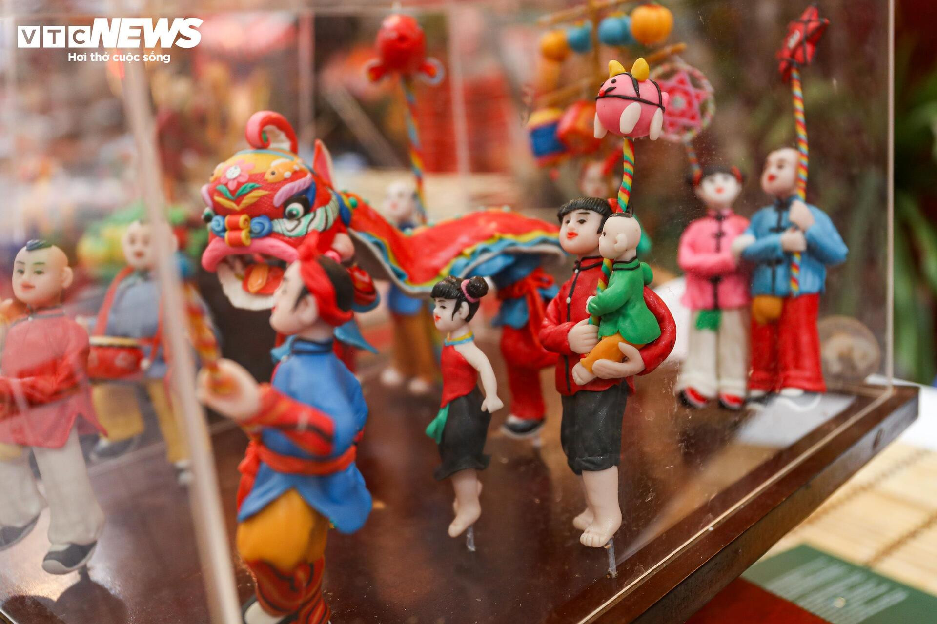Đồ chơi trung thu thất truyền giá bạc triệu hút khách - 11