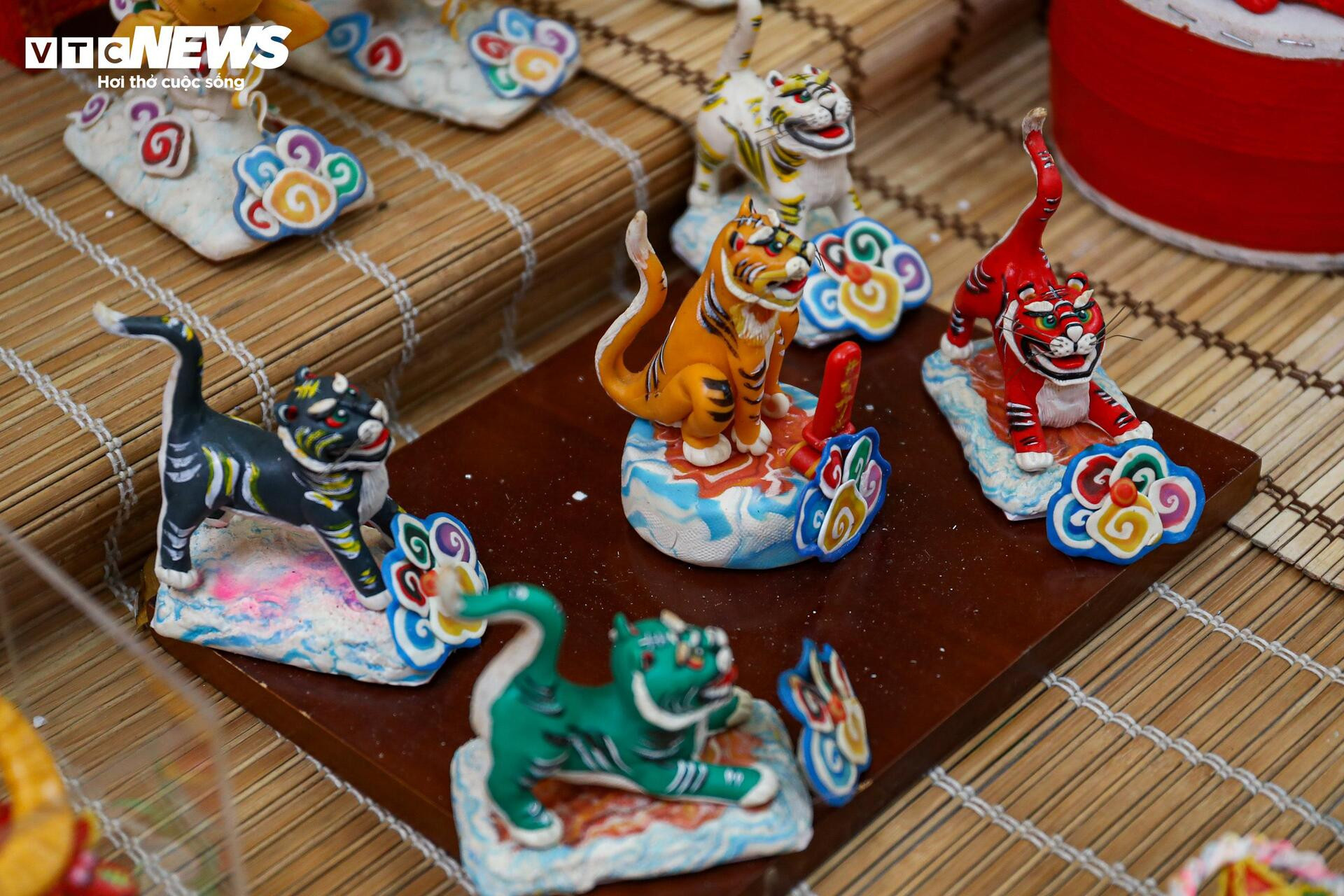 Đồ chơi trung thu thất truyền giá bạc triệu hút khách - 15