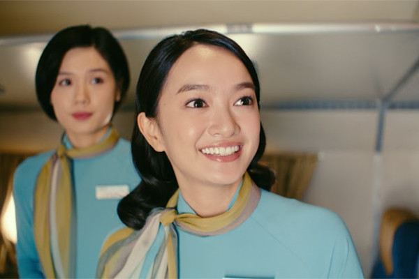 Mỹ nhân 'Tử chiến trên không' sở hữu chiều cao mét rưỡi nhưng vẫn có nhan sắc rực rỡ không thua ai - Ảnh 2.