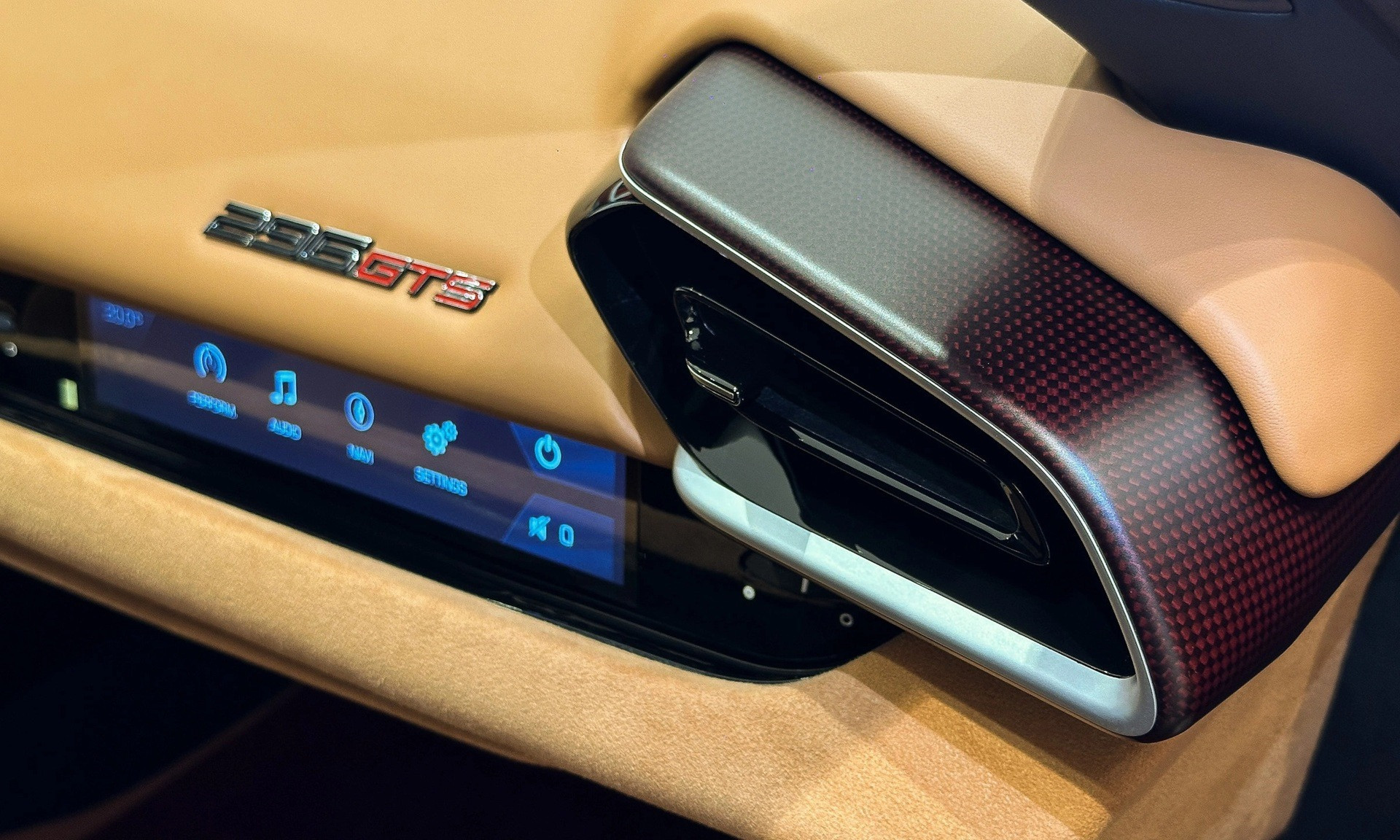 Ferrari 296 GTS 3.jpg