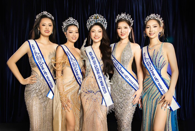 Làm biến dạng vương miện của Á hậu kế nhiệm ngay trên sóng mỹ nhân Vbiz đăng đàn xin lỗi