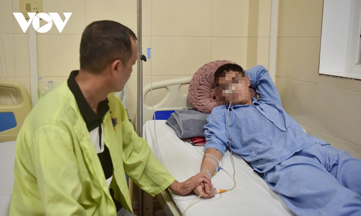 nam nhan vien van phong soc khi phat hien ung thu o tuoi 25 hinh anh 1