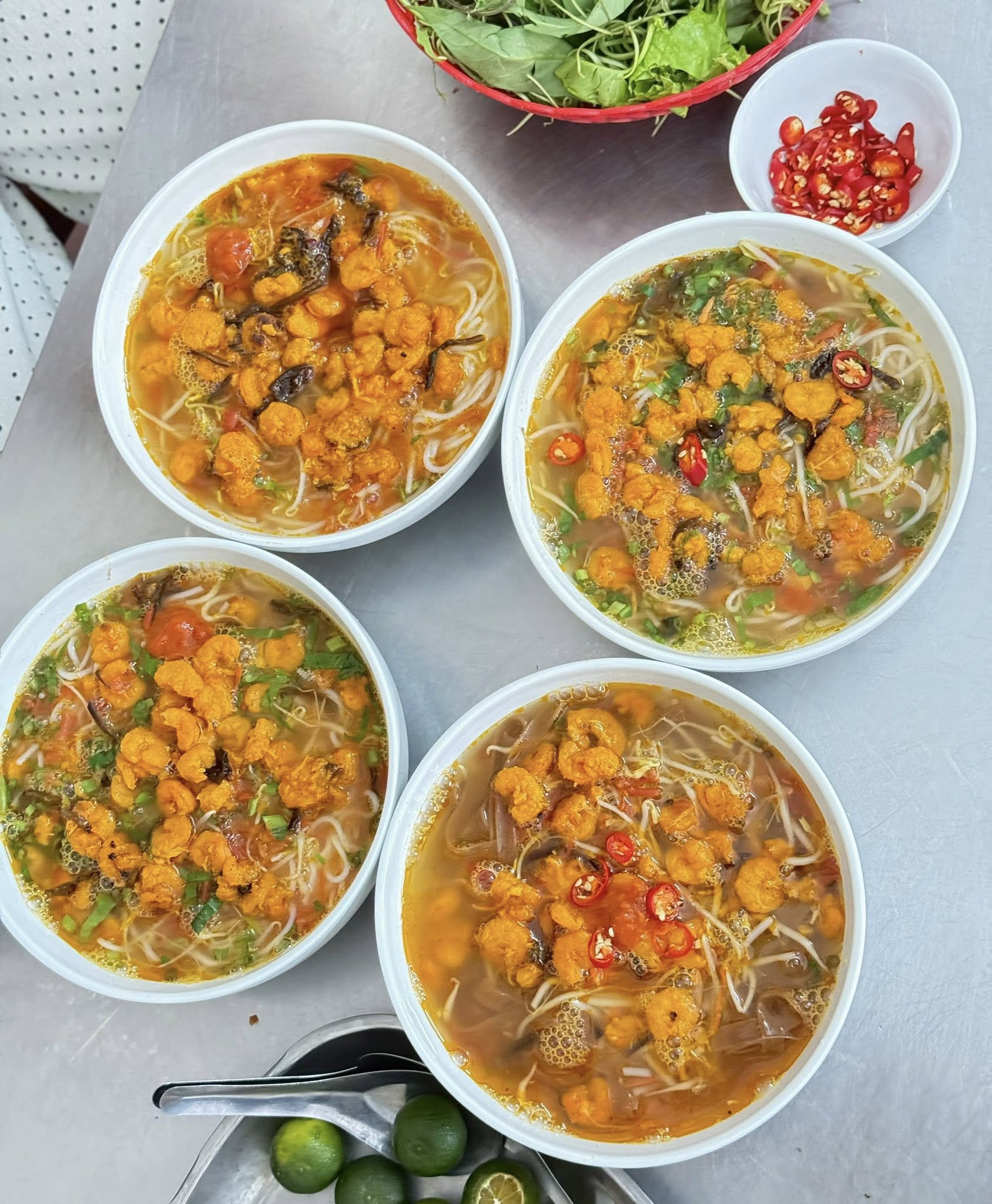 bún tôm nguyễn minh thu.jpg