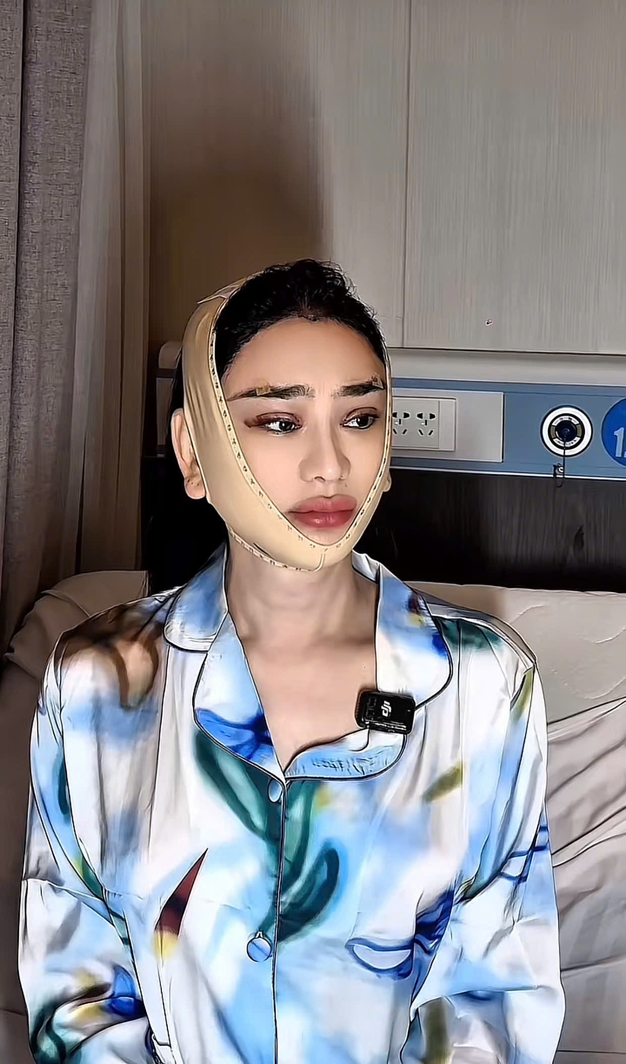 Cận gương mặt Lâm Khánh Chi sau khi sang Thượng Hải đại trùng tu nhan sắc lần n