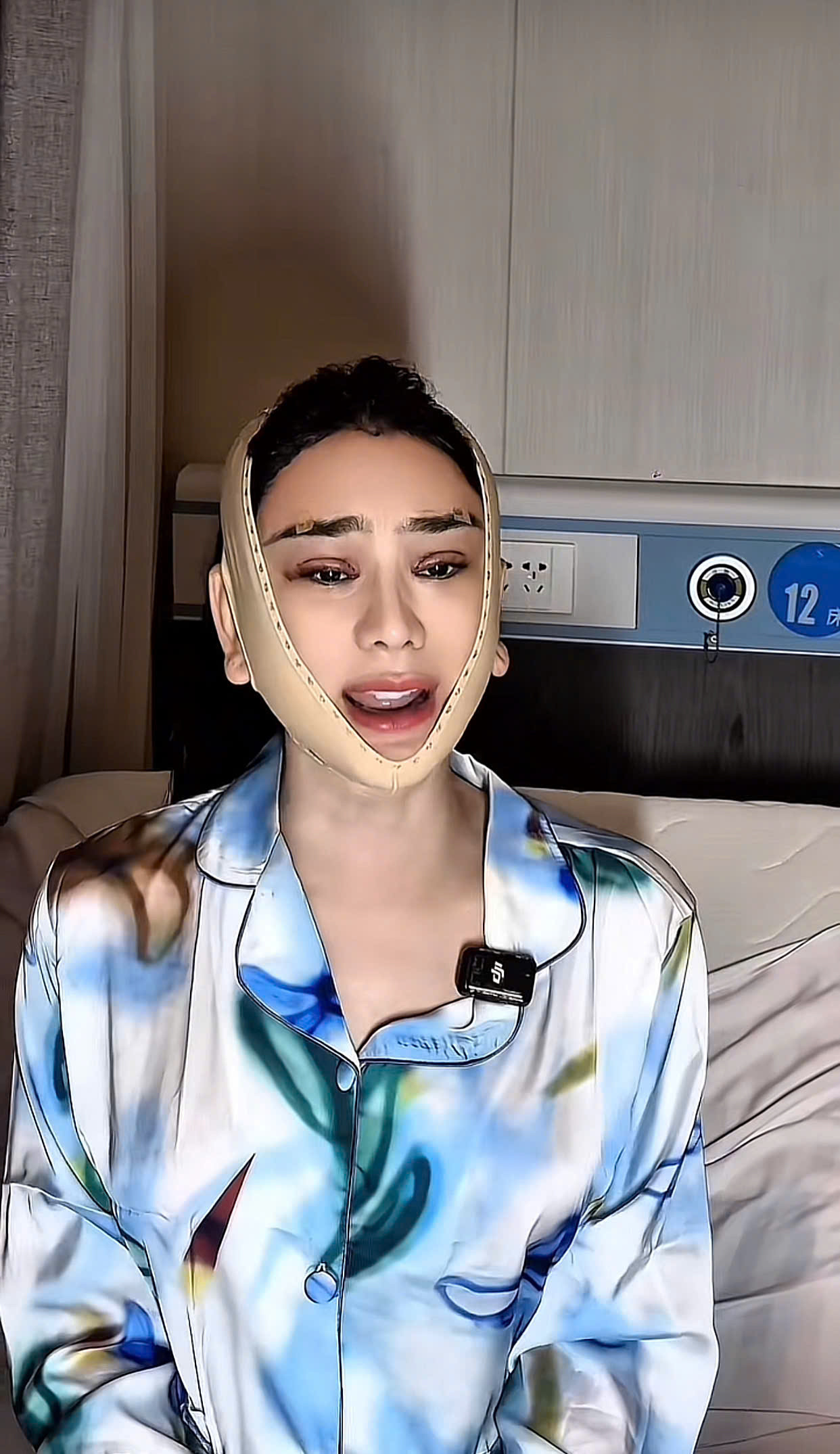 Cận gương mặt Lâm Khánh Chi sau khi sang Thượng Hải đại trùng tu nhan sắc lần n