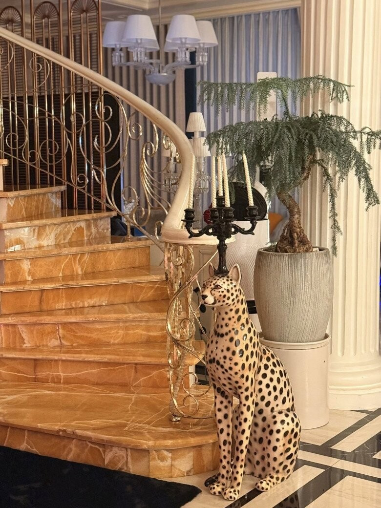 Lệ Quyên và không gian sống xa hoa đậm chất qúy tộc trong cơ ngơi của cô - Ảnh 6.