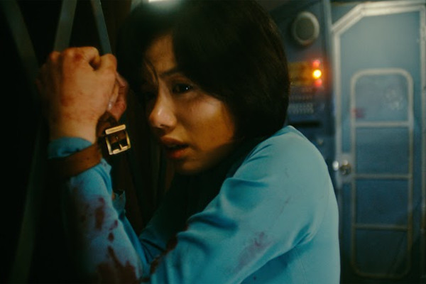 Trâm Anh 'Tử chiến trên không - Ảnh 2.