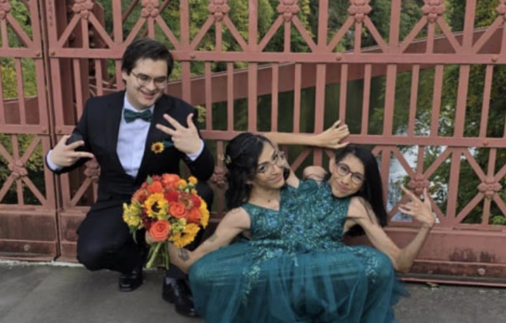 Carmen kết hôn với Daniel McCormack tại Cầu Lover's Leap ở New Milford, Connecticut, vào tháng 10/2024.