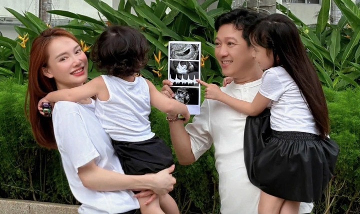 Nhã Phương thông báo mang bầu lần 3.