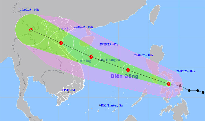 Bão số 10 bualoi đang di chuyển với tốc độ rất nhanh, có thể lên đến 30km/h. (Nguồn: NCHMF)