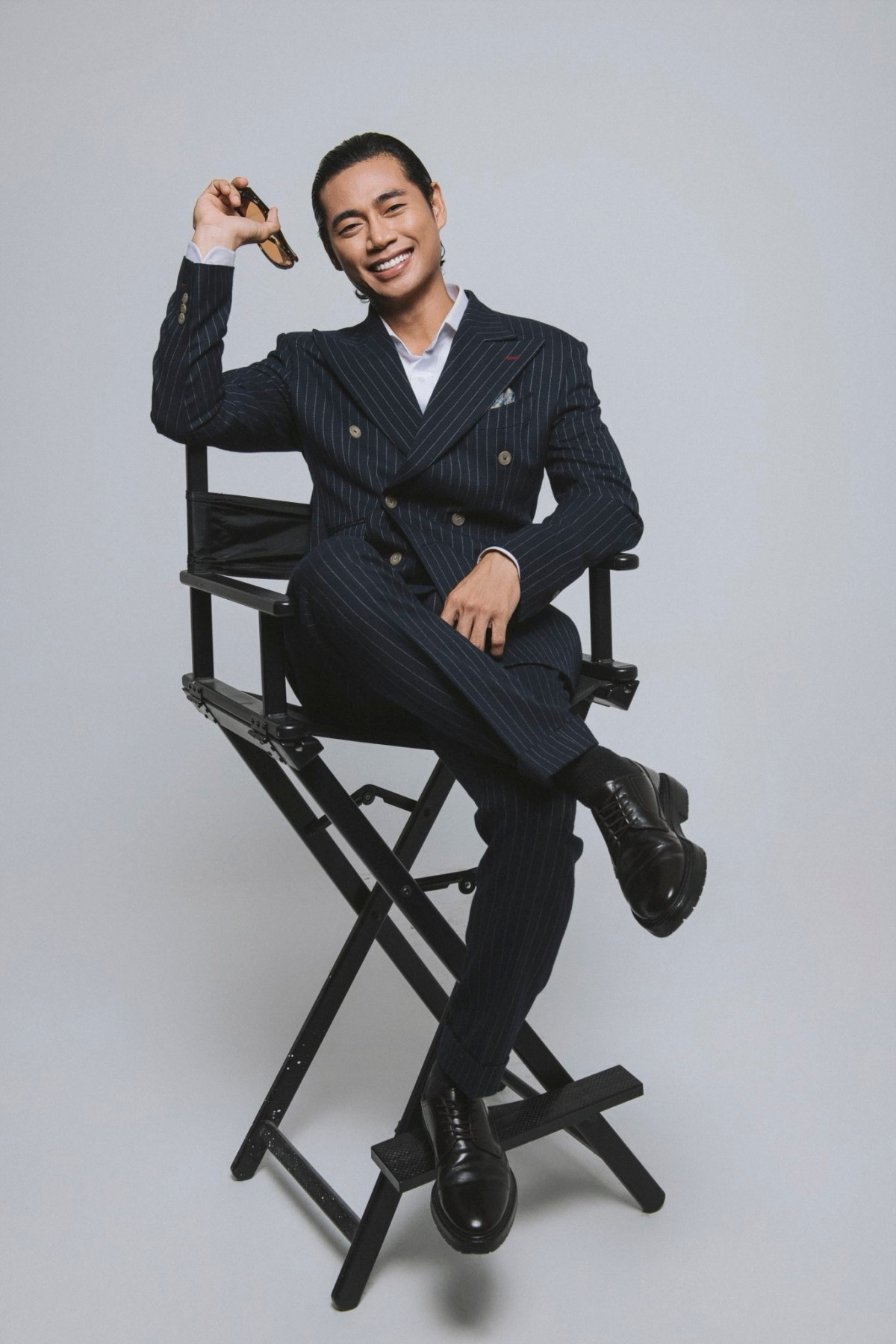 loi tran nam dien vien dien trai mang den cu twist trong tu chien tren khong hinh anh 3