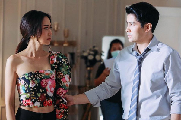 Sinh nhật con vợ vẫn lao đi tiếp khách kiếm tiền&nbsp;tôi lặng nhìn con rơi nước mắt