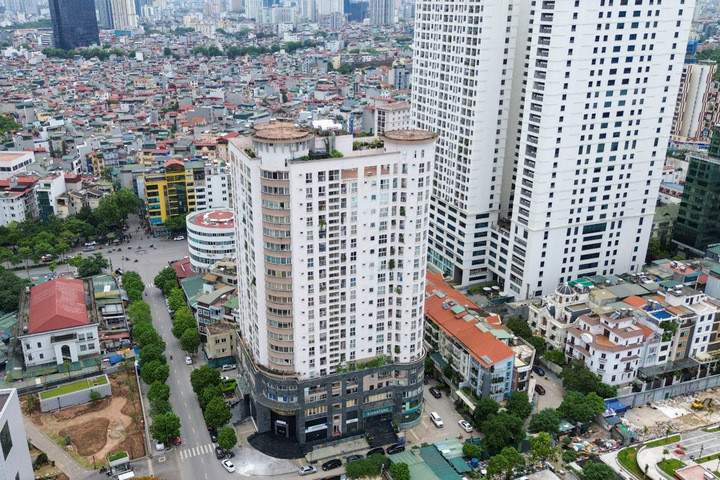 Giá nhiều chung cư tại Hà Nội liên tục tăng. (Ảnh: Minh Đức).