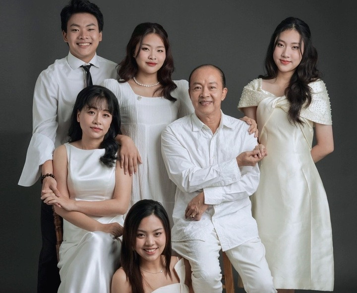 Tổ ấm hạnh phúc của NSƯT Đức Hải.