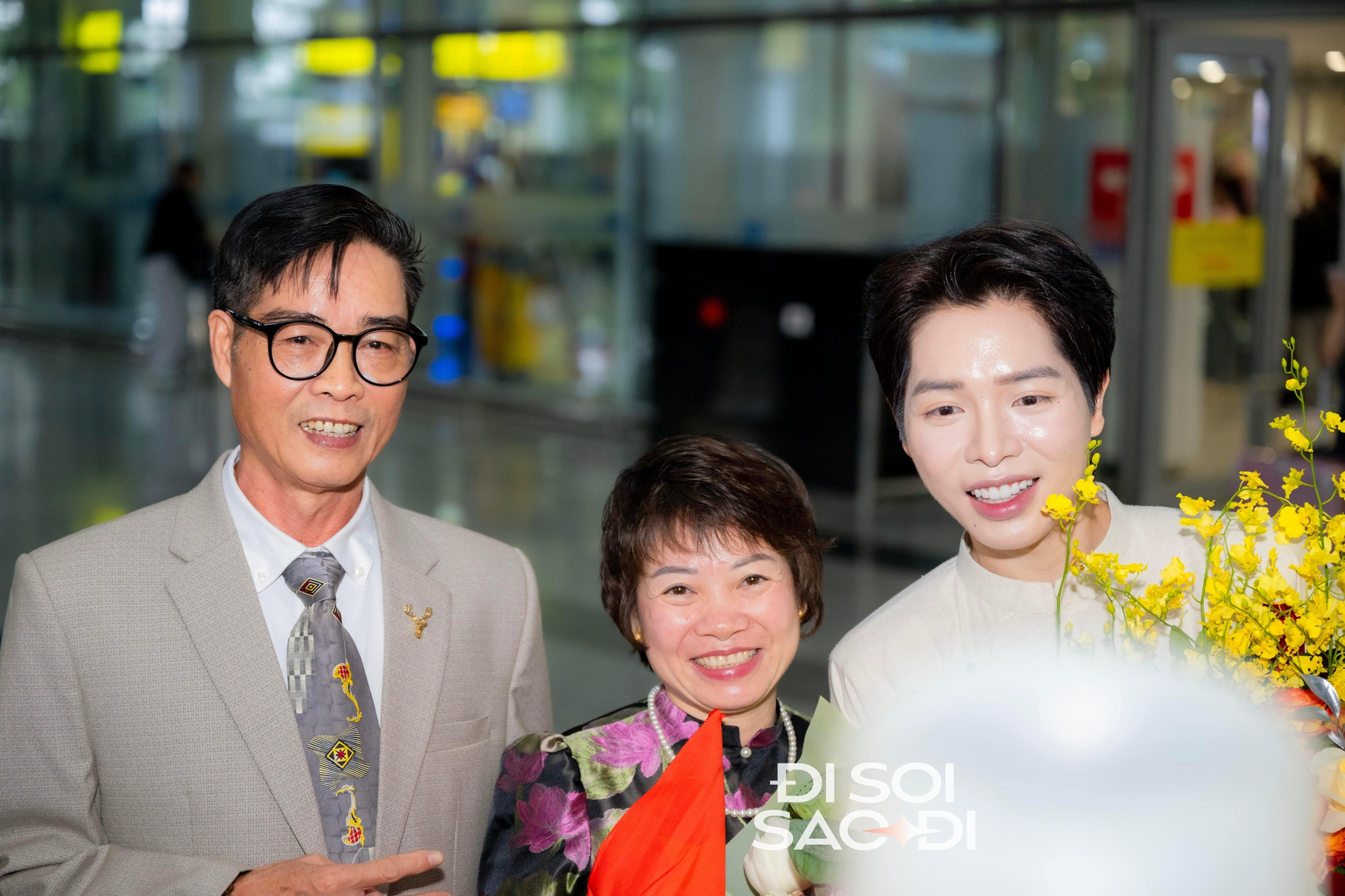 Mẹ Đức Phúc lên tiếng về tranh cãi của con trai - Ảnh 4.