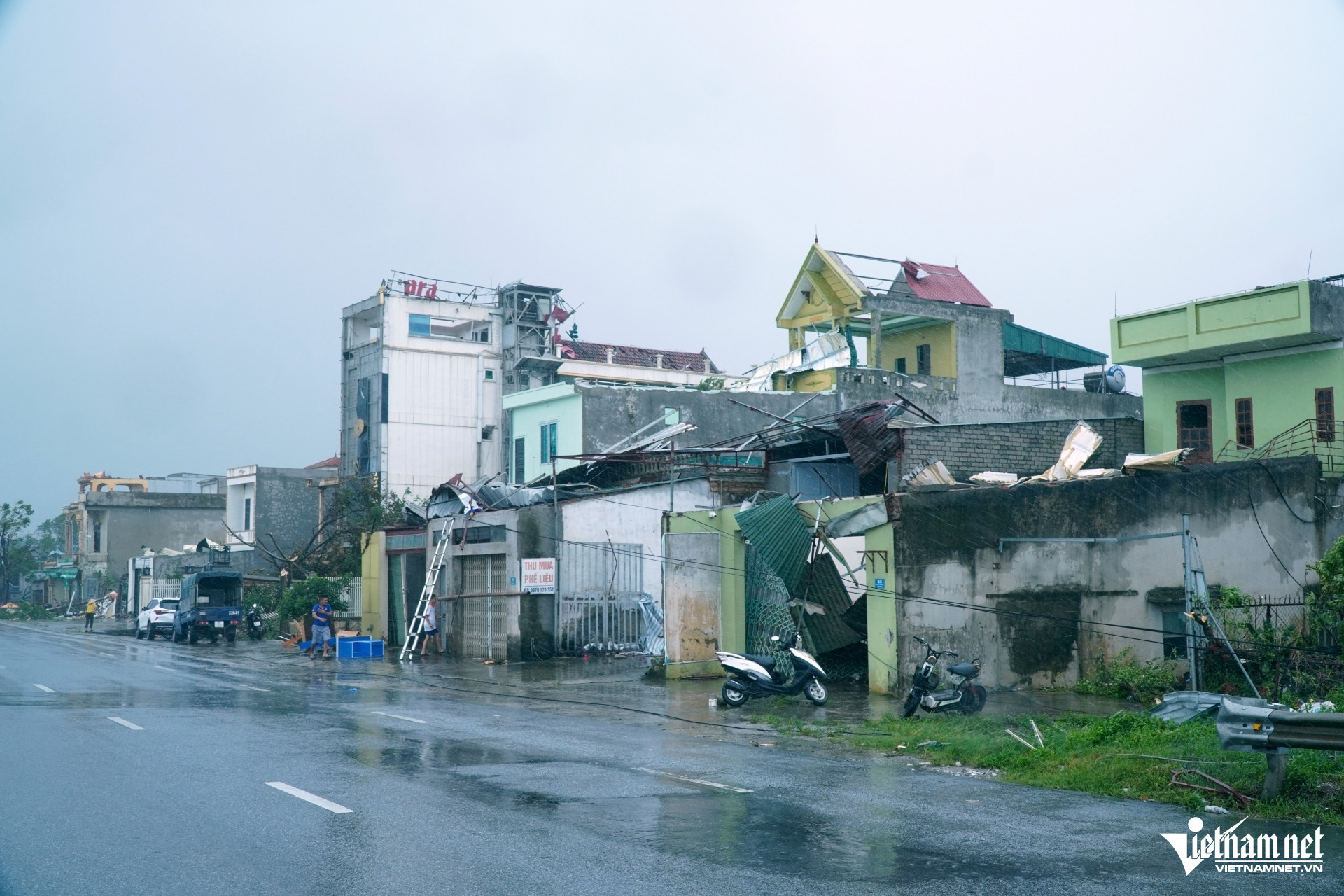 W-a1Cận cảnh hàng chục ngôi nhà ở Thanh Hóa.JPG.jpg