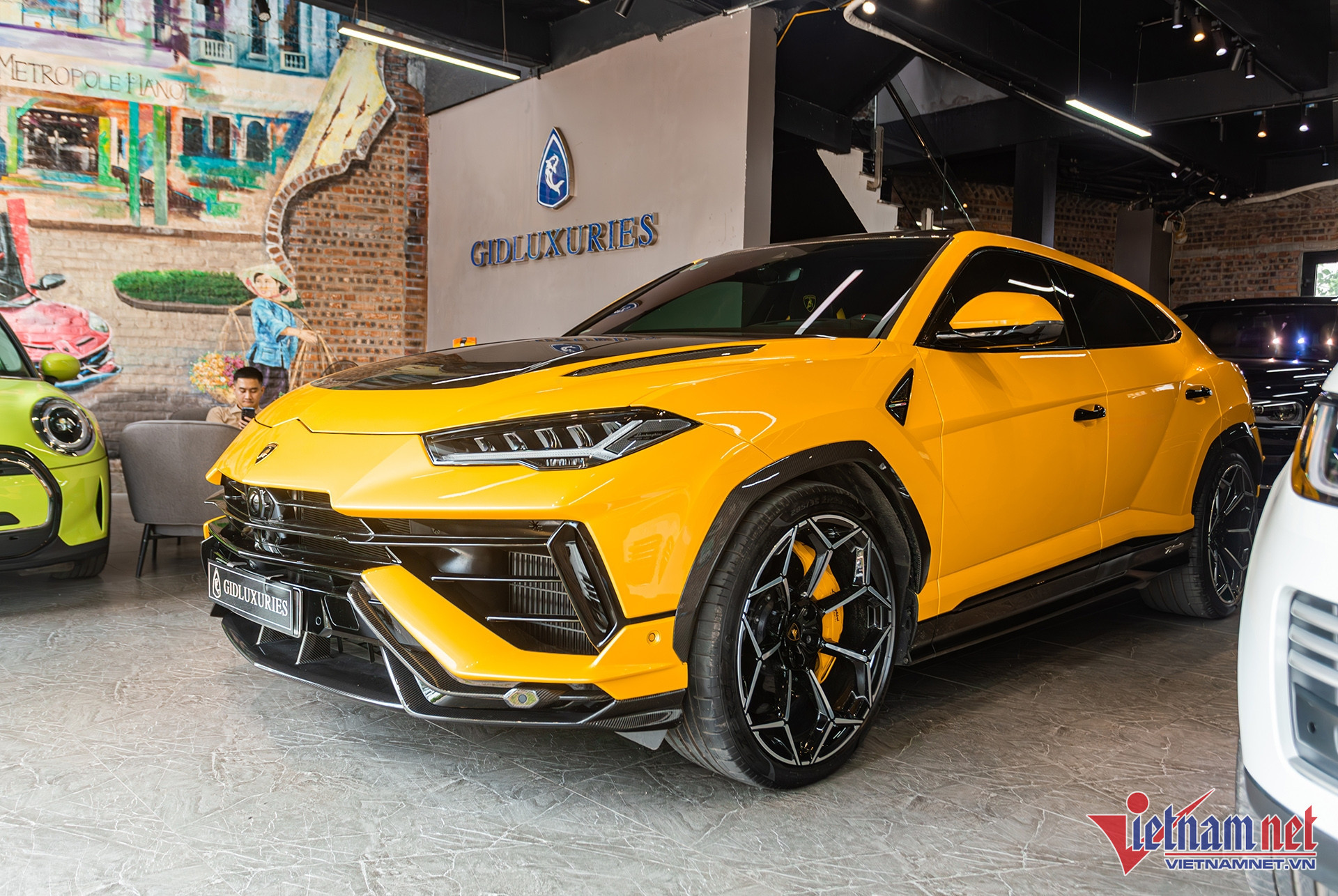 W-urus performante 15 copy.jpg