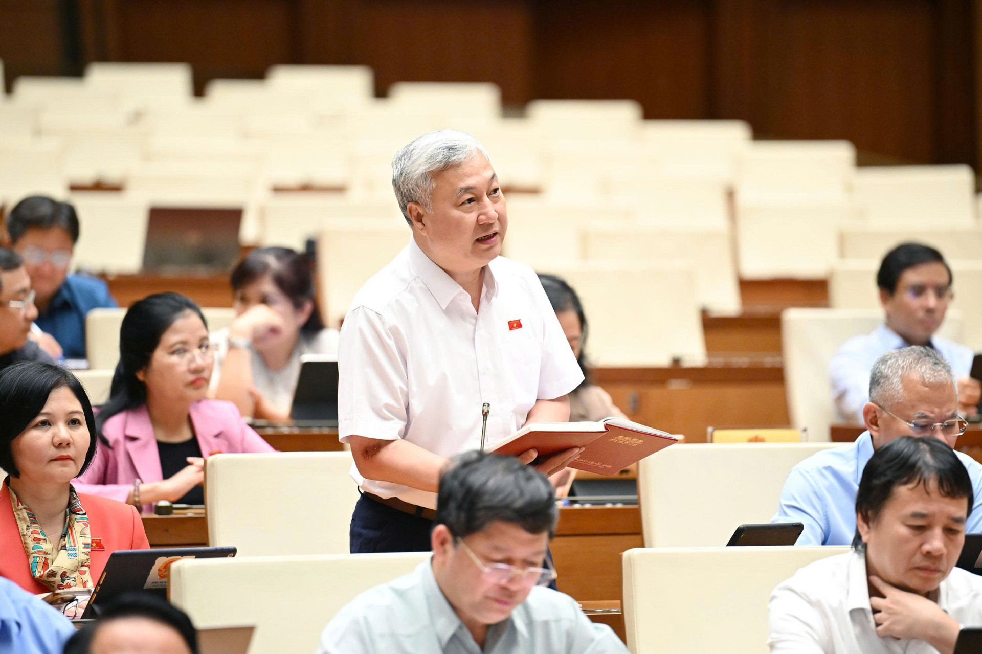 202509291619398642_z7062578751254_ab1ea895b87afee5d316fb373a175887 (1).jpg