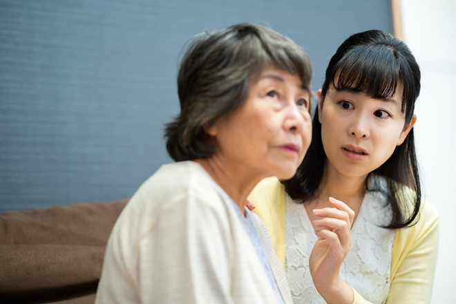 Kế hoạch nghỉ hưu thông minh của bà lão 70 tuổi Thay vì thuê bảo mẫu bà trả tiền cho con dâu chăm mình