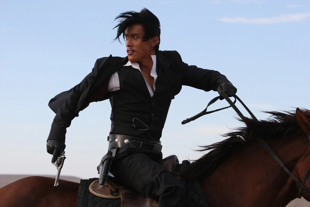 lee byung hun - nguoi nghe si khong bao gio lap lai chinh minh hinh anh 2