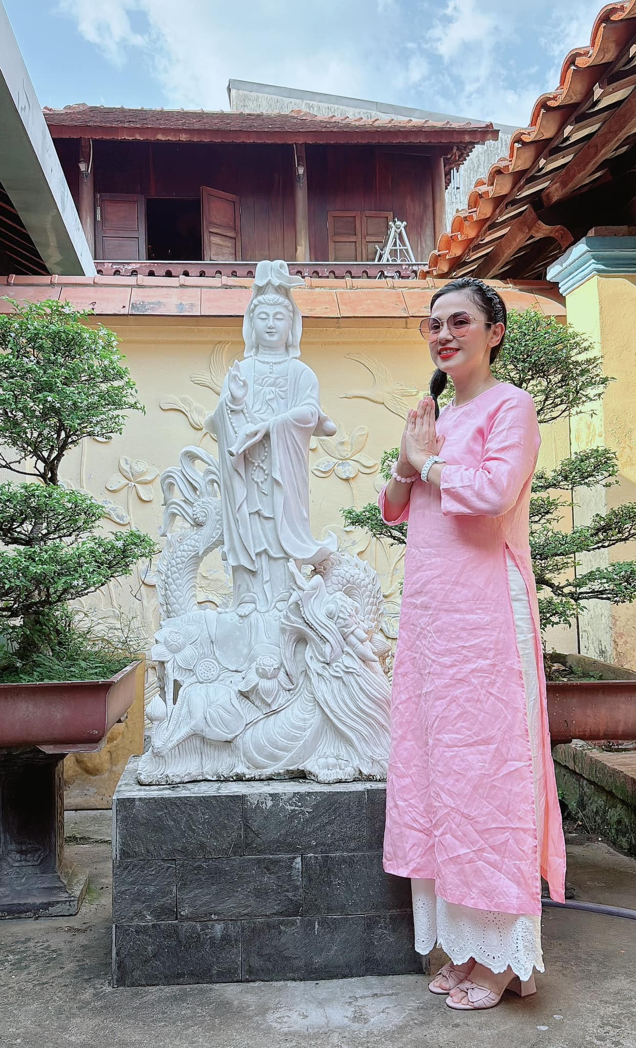 Việt Trinh