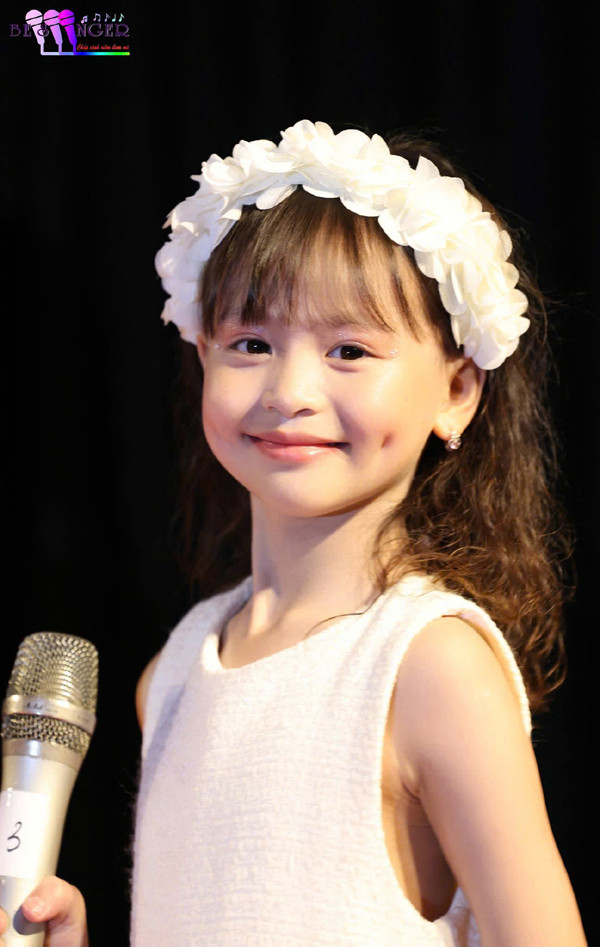 Thân thế bé gái hát cùng Mỹ Tâm Quảng trường Ba Đình sáng 2/9  - Ảnh 10.