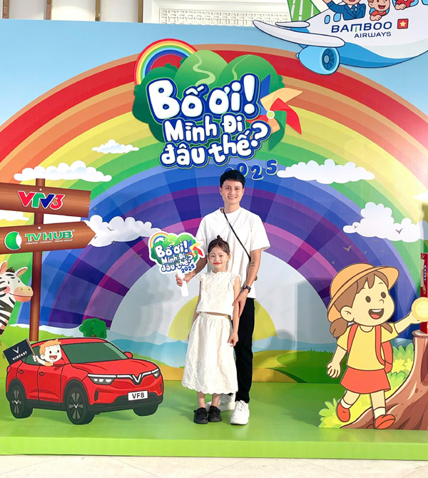 Thân thế bé gái hát cùng Mỹ Tâm Quảng trường Ba Đình sáng 2/9  - Ảnh 6.