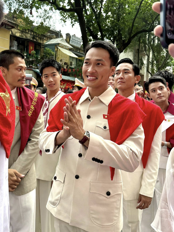 Lâm Thanh Nhã - Bình của 'Mưa đỏ': Đời thực như phim, chăm chỉ kiếm tiền lo kinh tế cho gia đình - Ảnh 5.