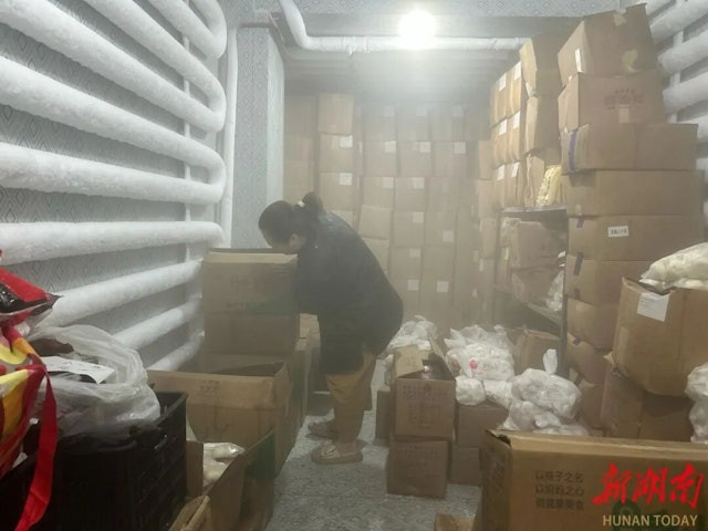 _uvXnzSBda_9MJHoYyDO1yi0Khbc 7xj aLHxPmix8Q.jpg