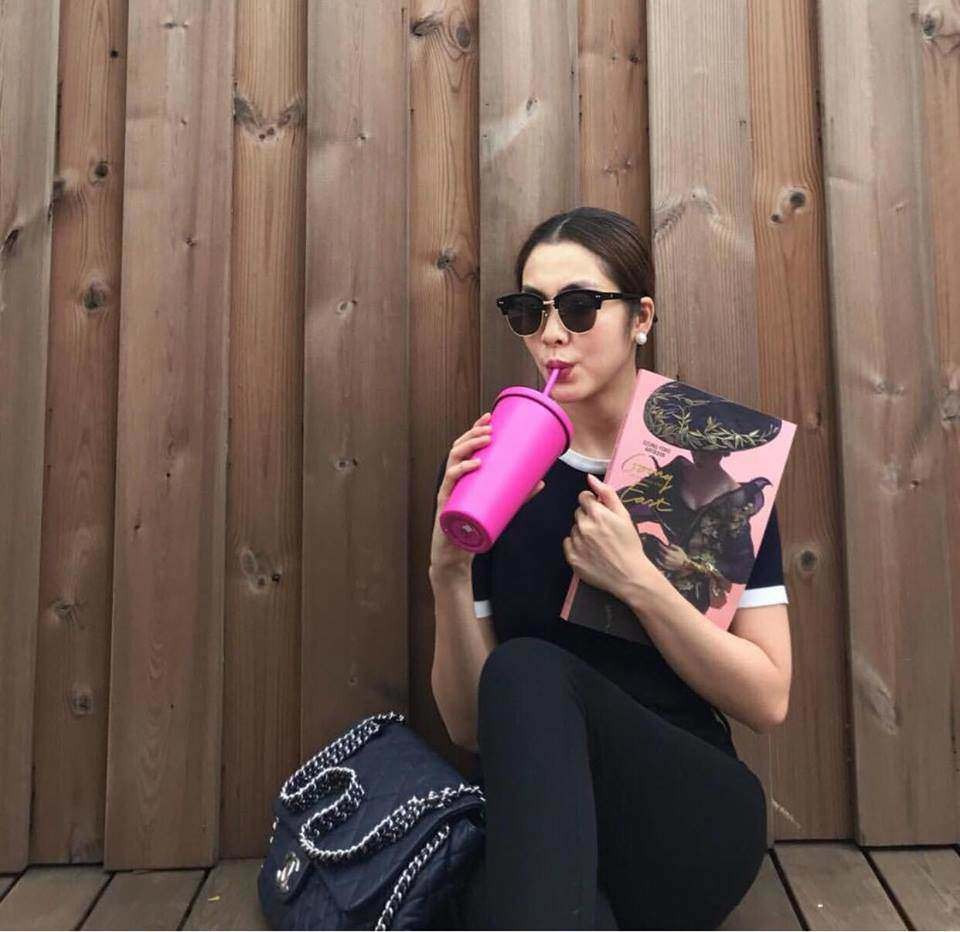 Làm dâu Vua hàng hiệu Hà Tăng vẫn xài đi xài lại 1 chiếc túi suốt 10 năm