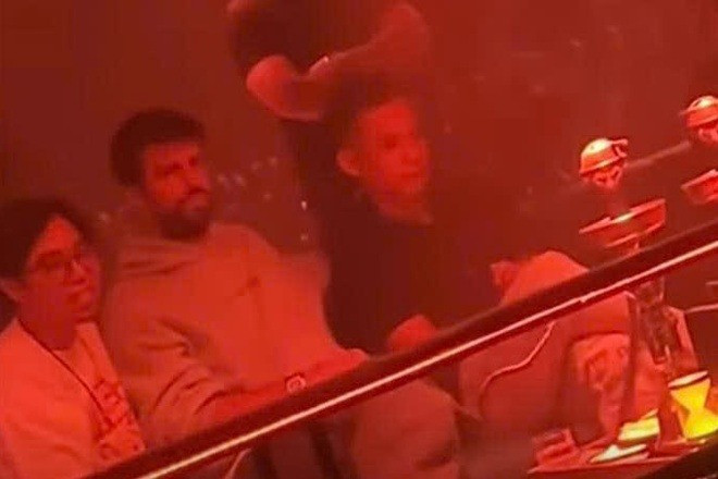 Độ Mixi lên tiếng giải thích về việc hút chấm cấm trong quán bar gây tranh luận