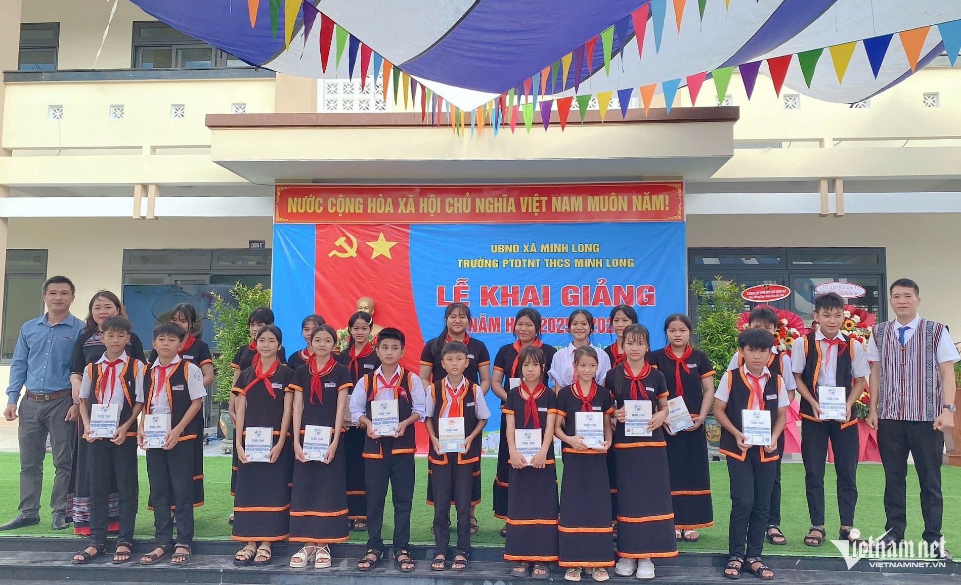 W-Anh 77888888.jpg