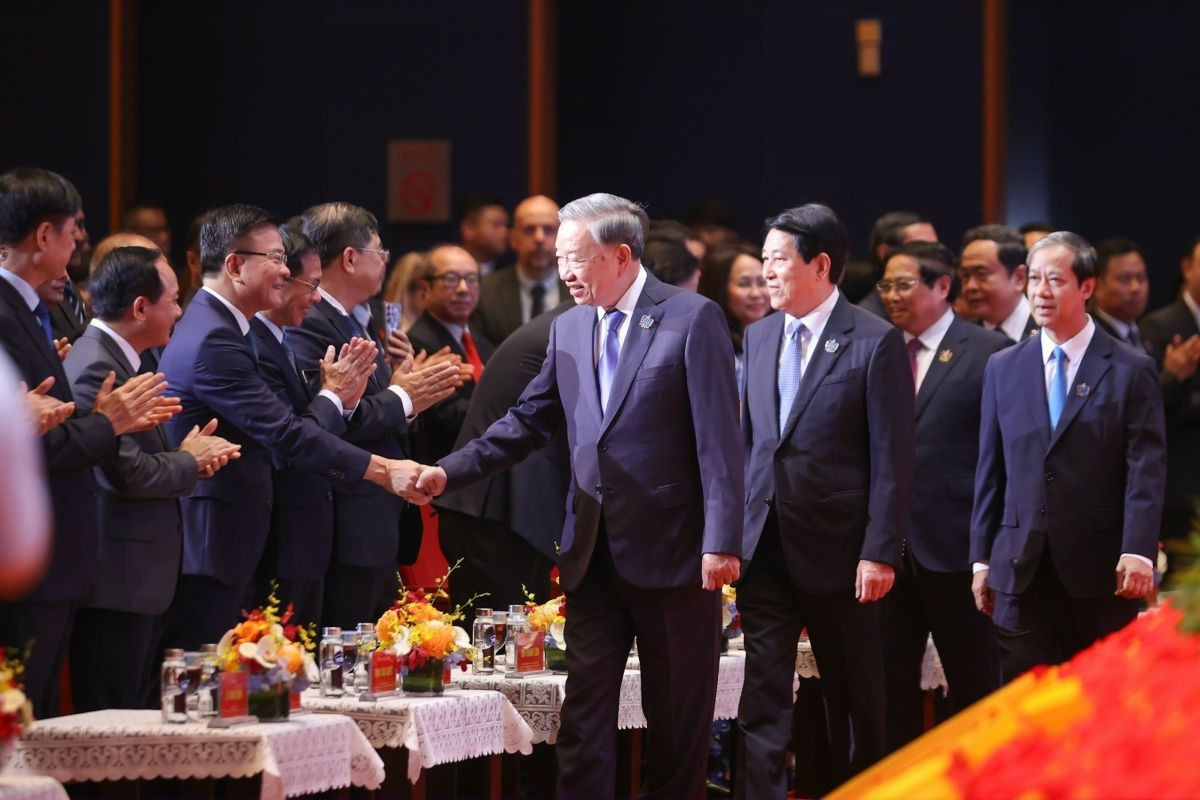 Bo truong  TBT To Lam1.jpg