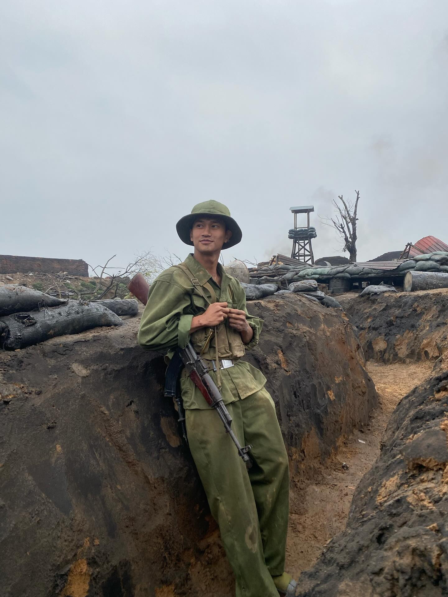 Nguyễn Hùng - Hải của 'Mưa đỏ': Ấu thơ đi rẫy nghe nhạc cùng cha và lớn lên trở thành chủ nhân hits triệu views - Ảnh 3.