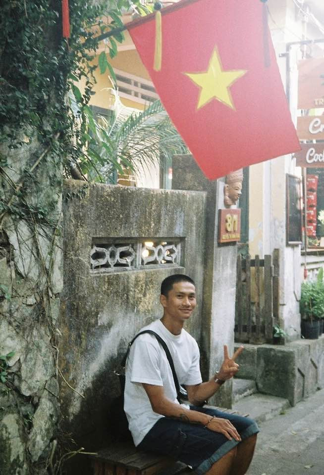 Nguyễn Hùng - Hải của 'Mưa đỏ': Ấu thơ đi rẫy nghe nhạc cùng cha và lớn lên trở thành chủ nhân hits triệu views - Ảnh 4.