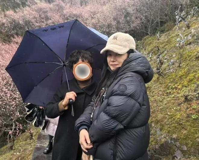 Những lần Triệu Vy xuề xòa xuống sắc không nhận ra