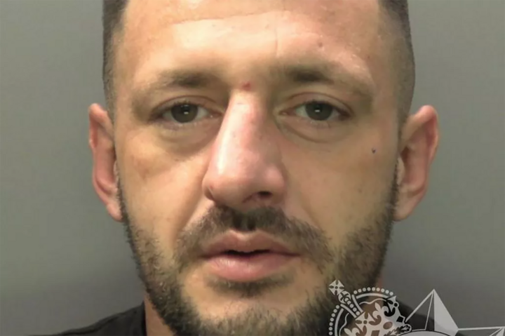 Leon Coker bị phạt 59 tháng tù