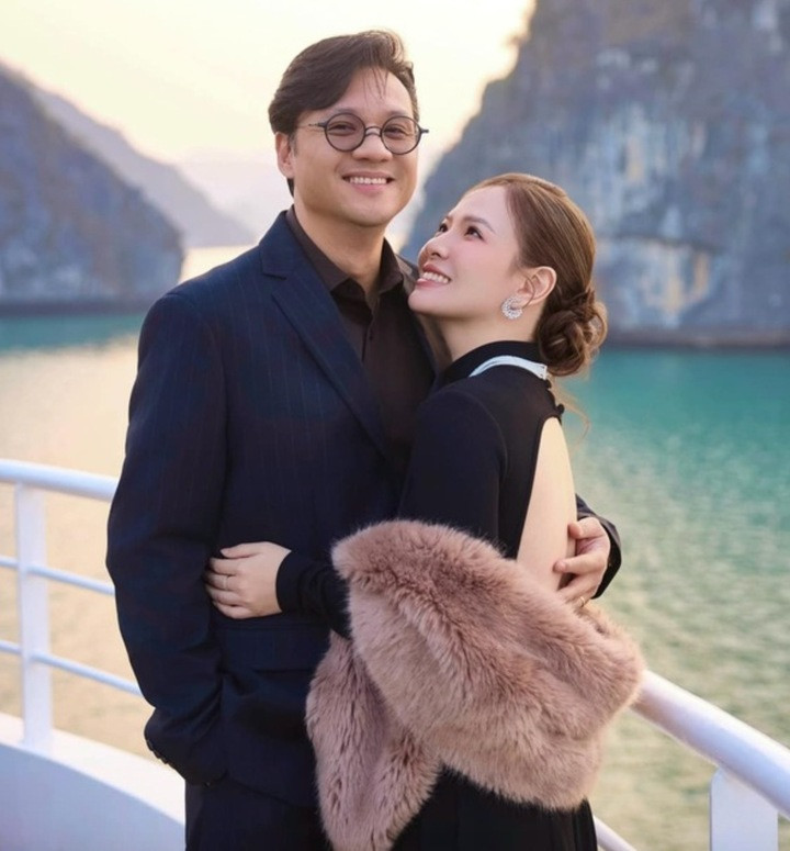 Khải Anh có hôn nhân viên mãn bên MC Đan Lê.