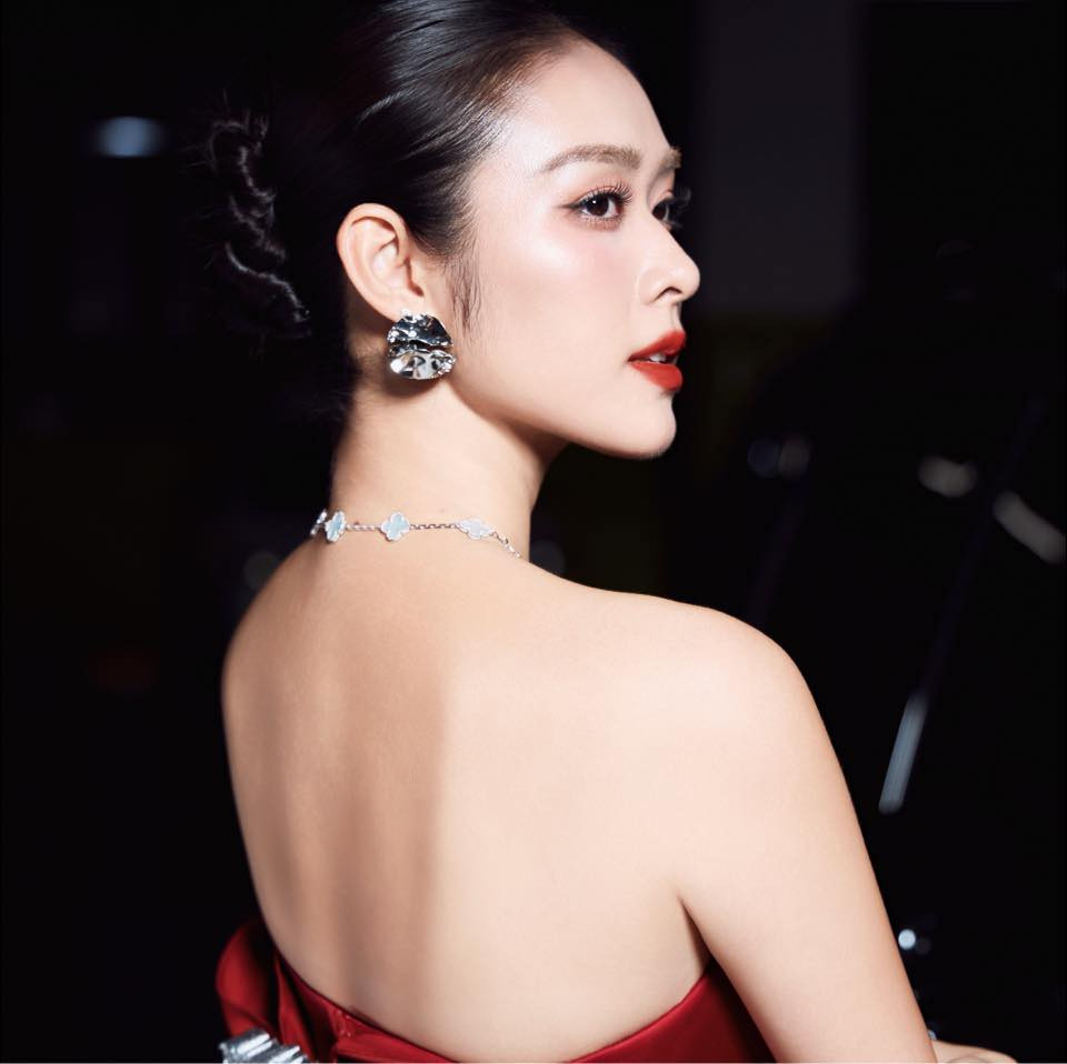 Sắc vóc đời thực của mỹ nhân 9X có 'vía' phim doanh thu trăm tỷ  - Ảnh 6.