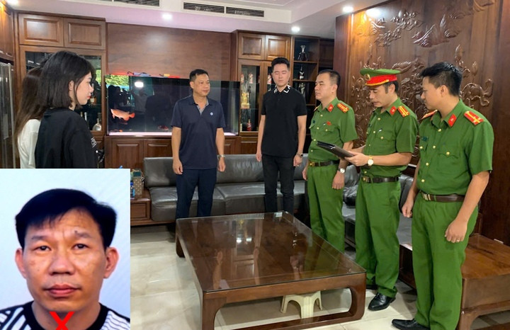 Cơ quan CSĐT Công an tỉnh Thanh Hoá thi hành lệnh khám xét khẩn cấp nhà ở của Nguyễn Văn Mai (x) (tức
