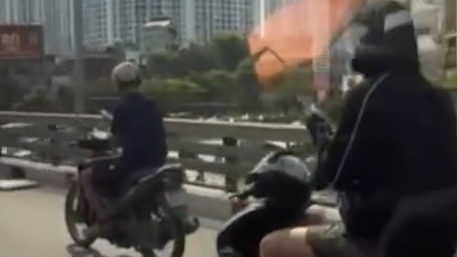 CSGT phat to roi.00_16_22_04.Still037.jpg