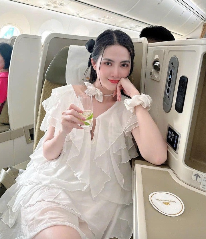 Phan Thị Mơ tận hưởng cuộc sống độc thân ở tuổi 35.