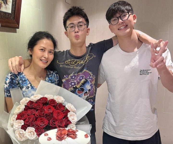 Nữ diễn viên làm mẹ đơn thân nhiều năm qua.