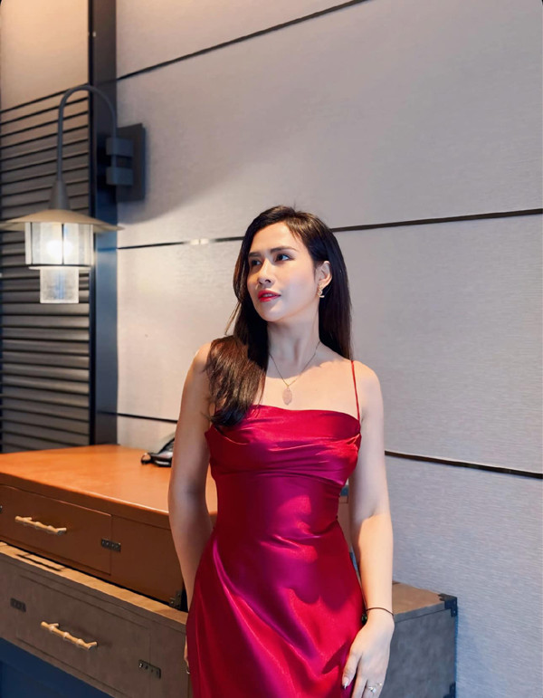 Nhan sắc nữ diễn viên mang quân hàm Thiếu tá công an, vừa 'đối đầu' với Phương Oanh trên phim giờ vàng - Ảnh 7.