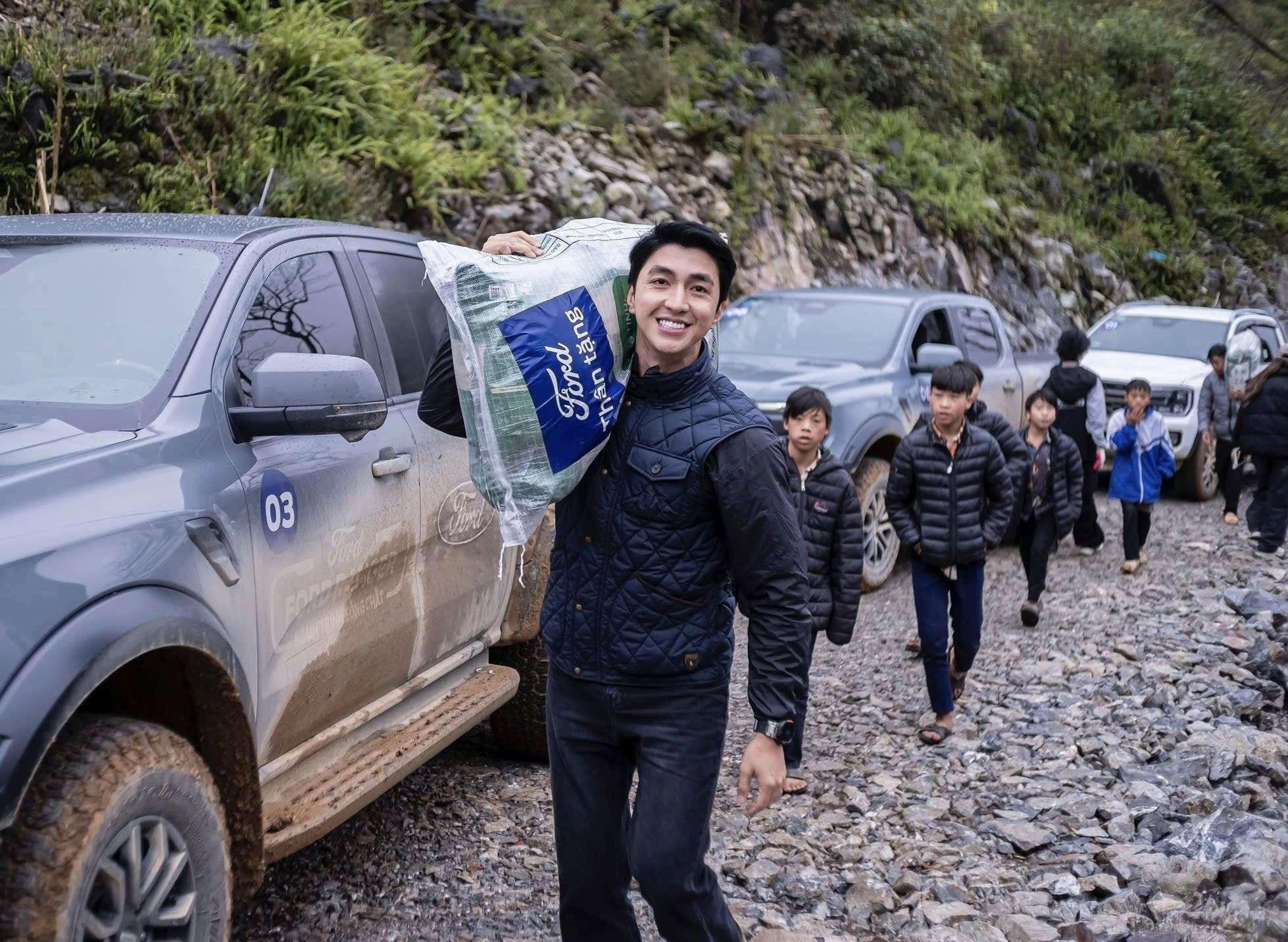 Bình An - Phương Nga của năm 2025: Yêu thương nhau nhiều hơn - Ảnh 2.