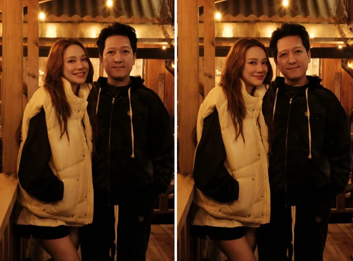 Dịp đầu năm, Trường Giang đăng tải những khoảnh khắc hạnh phúc bên Nhã Phương. Hai vợ chồng diện đồ đông, trong không gian ấm cúng. Trường Giang chia sẻ khi nhìn lại hành trình vừa qua, điều vợ chồng anh nhận được không phải ánh hào quang sân khấu hay những giải thưởng lấp lánh, mà chính là sự hiện diện ấm áp của mọi người trong từng khoảnh khắc vui buồn của cuộc đời.