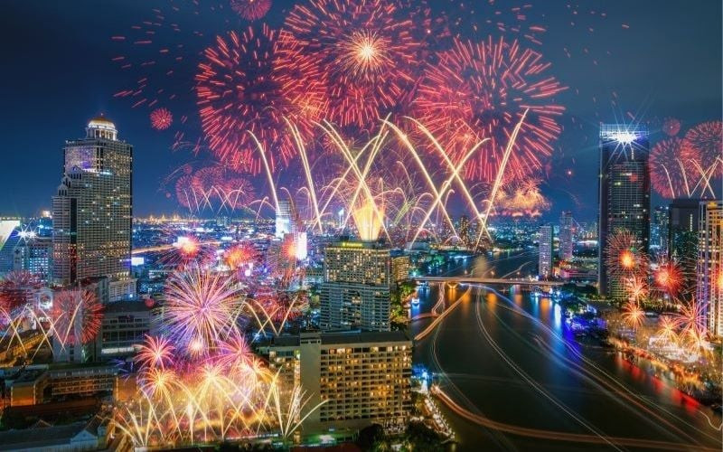 Vì sao Tết Dương lịch không cần cúng cơm? - Ảnh 2.