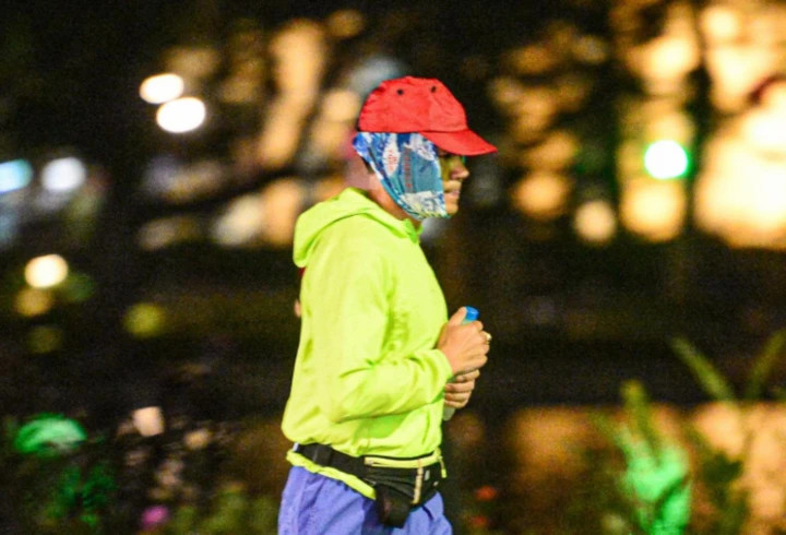 Chuyên gia cảnh báo, thói quen tập thể dục ngoài trời quá sớm trong những ngày rét buốt tiềm ẩn nhiều nguy cơ cho sức khỏe. (Ảnh minh họa: Đắc Huy)