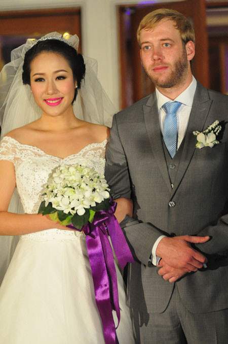 Hoa hậu Ngô Phương Lan có dòng dõi danh thần, cuộc sống kín tiếng ở tuổi U40- Ảnh 5.