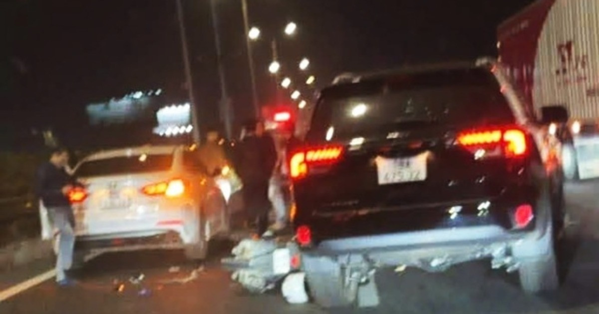 Năm 2026, điều khiển ô tô, xe máy đi ngược chiều bị phạt bao nhiêu?插图1